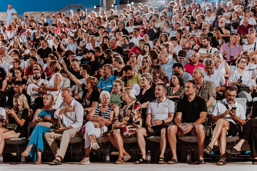 Stefanovski i Tadić na Mihovilu: Virtuozno glazbeno putovanje Balkanom