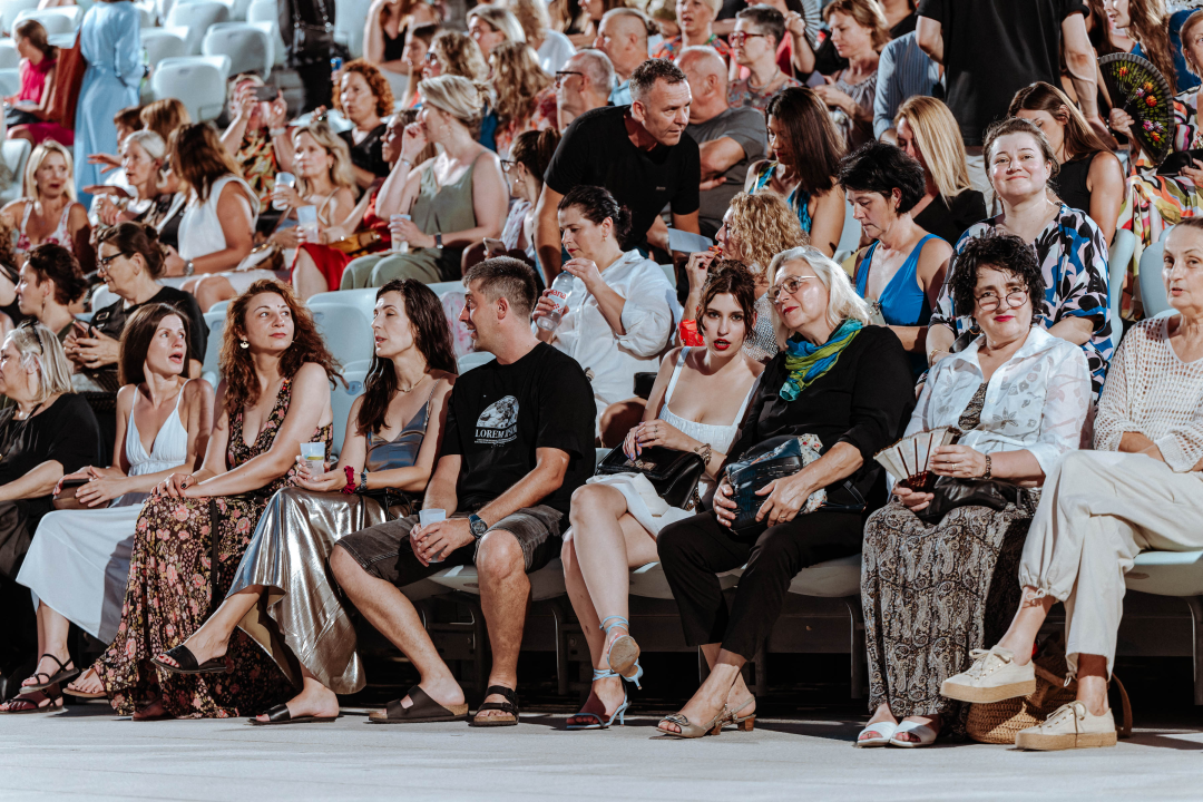  Božo Vrećo nasmijao, rasplakao i rasplesao publiku na sv. Mihovilu 