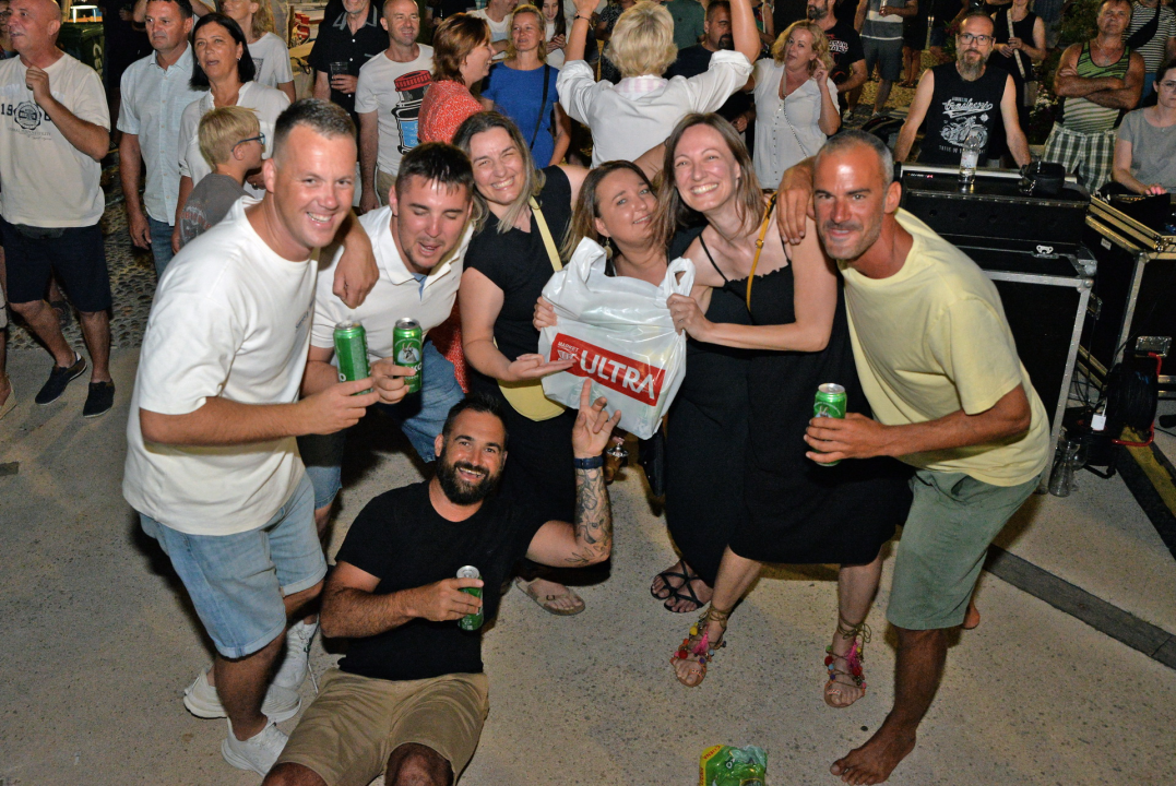 Gustafi u Betini napravili feštu za pamćenje