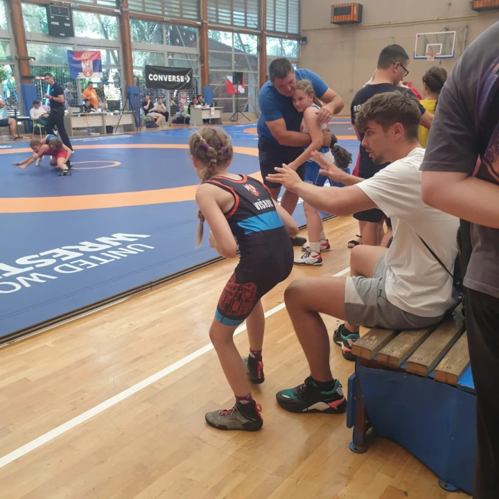 Hrvačice Šibenika do četiri medalje na turniru u Beogradu