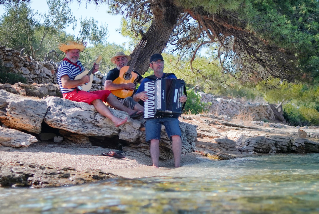 Dite mora rađa se na Kornatima