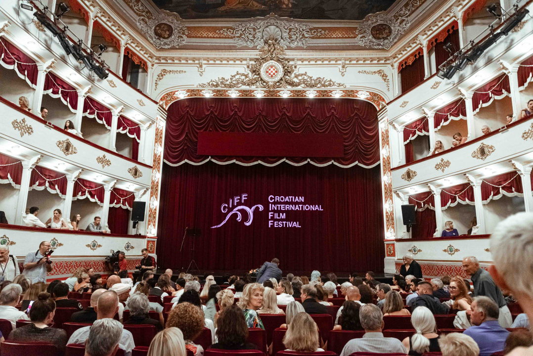 Na otvorenje filmskog festivala u Šibeniku stigle holivudske zvijezde, ali i brojna gradska lica