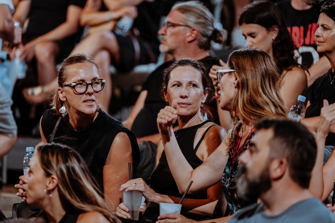 Editorsi održali fantastičan koncert u Šibeniku, nije ih omeo ni vjetar ni kiša