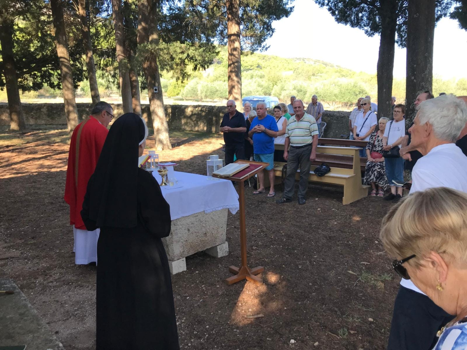 Župljani Vodica proslavili blagdan Mučeništva sv. Ivana Krstitelja