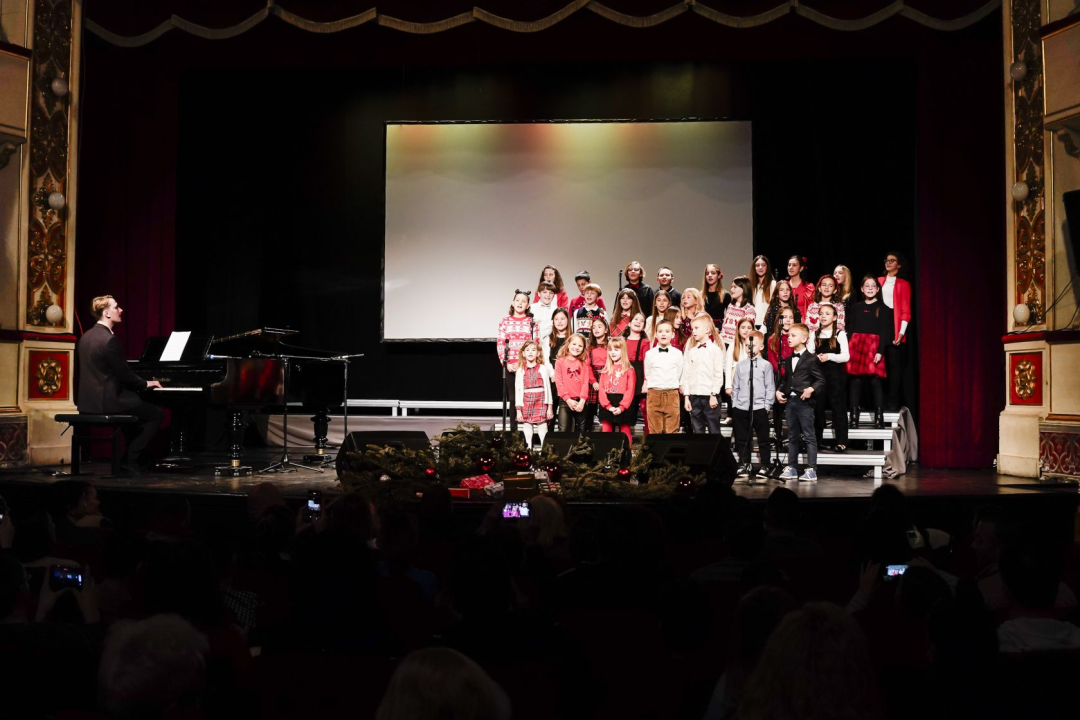 'Cvrčak' i 'Zdravo Maleni' brane boje Šibenika na Hrvatskom dječjem festivalu u Zagrebu 