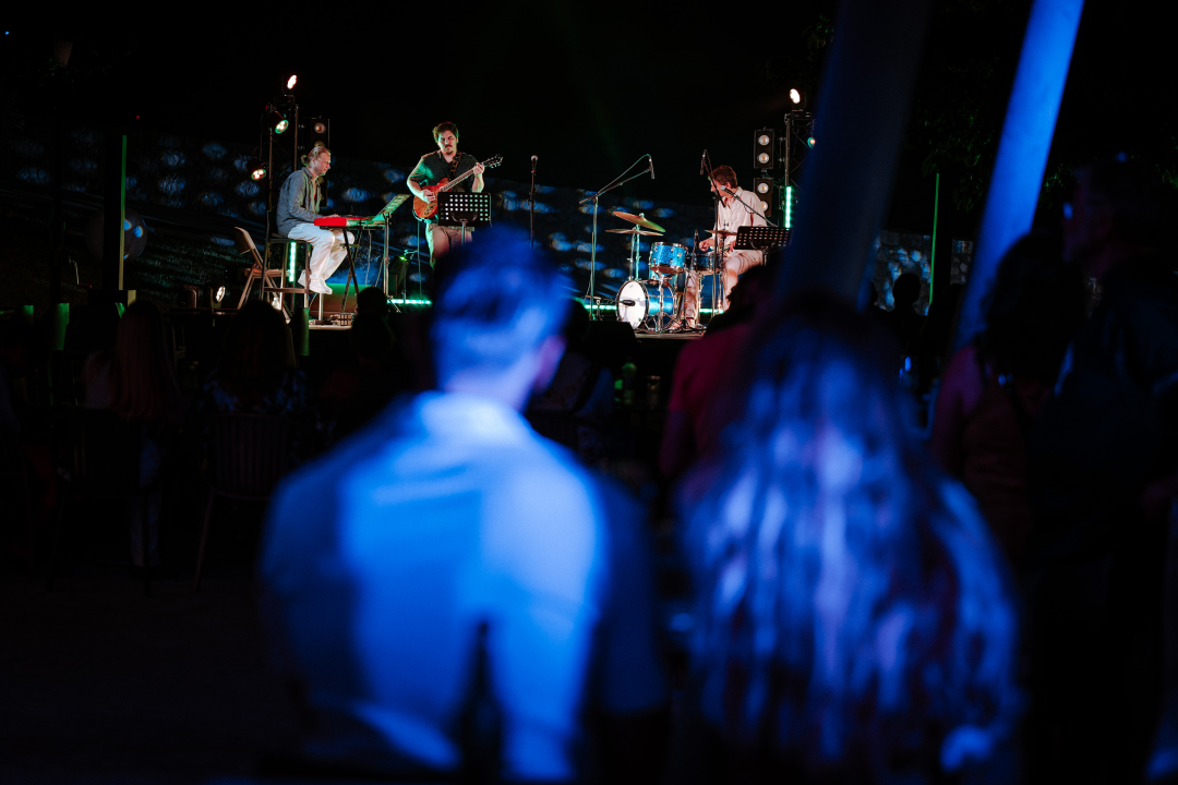 Tvrđava Barone ni u rujnu ne zanemaruje jazz publiku koju je sinoć oduševio Dot-and-go Three