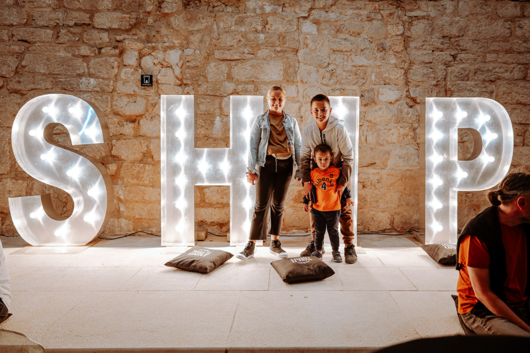 Glazbeni spektakl sinoć na Tvrđavi, u Arsenu i Azimutu