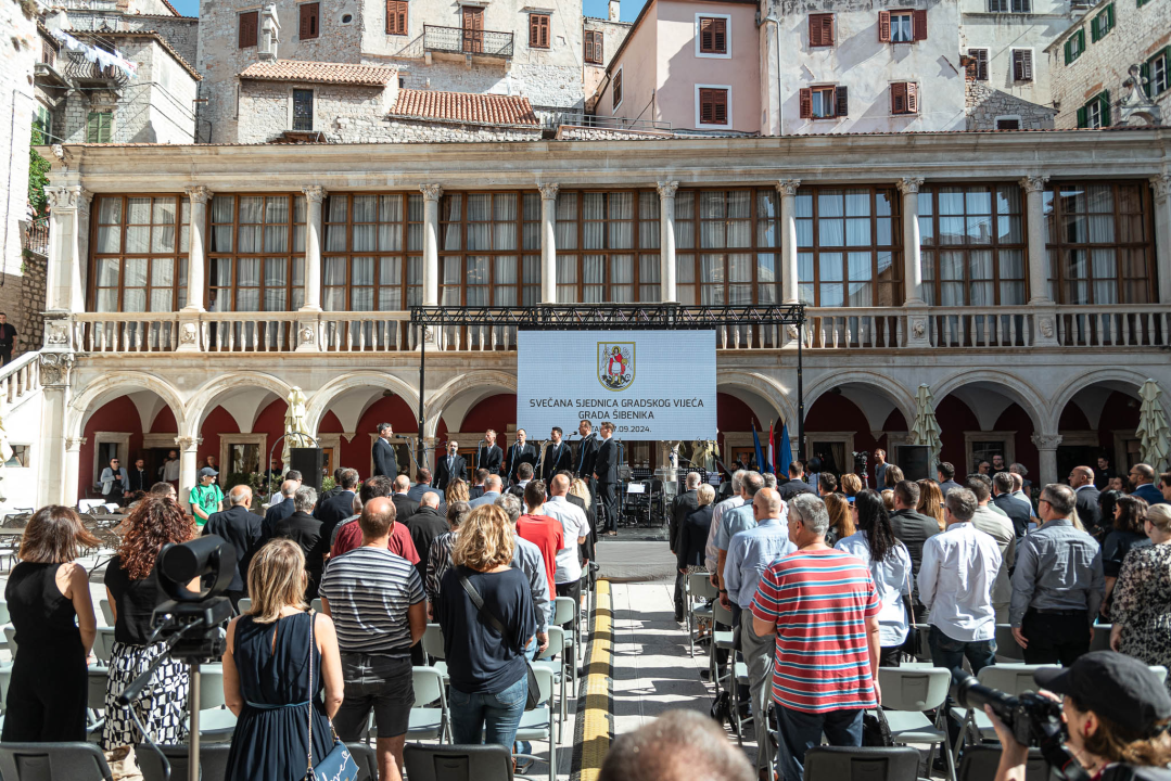 Ivica Tucak dobio nagradu za životno djelo Grada Šibenika: 'Ovo puno znači'