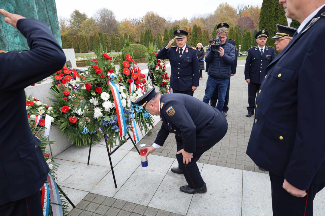 Vatrogasci u Vukovaru: Počast herojima i sjećanje na žrtve Domovinskog rata 