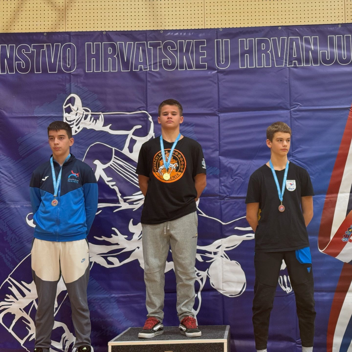 Hrvač Šibenika Ivan Shapovalov prvak Hrvatske u slobodnom stilu, Marta Mateja Višnjić brončana