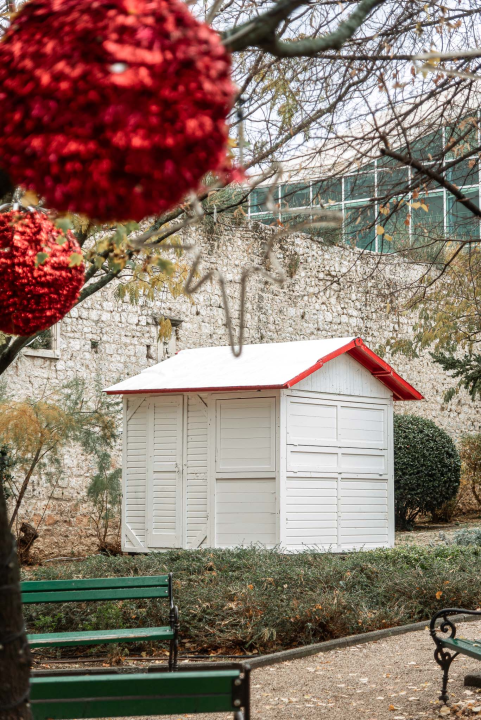 Advent sve bliže: Kućice su jutros stigle u park, a evo i što ćemo jesti