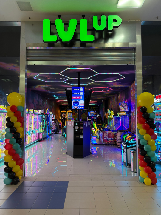 Zabava bez granica: U Šibeniku otvorena arkadna igraonica gdje su svi mladi u duši!