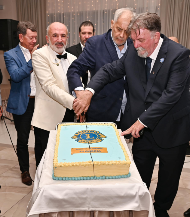 Lionsi Šibenik obilježili 25 godina: Donacijama pomažu teško bolesnom Frani Jakovčevu