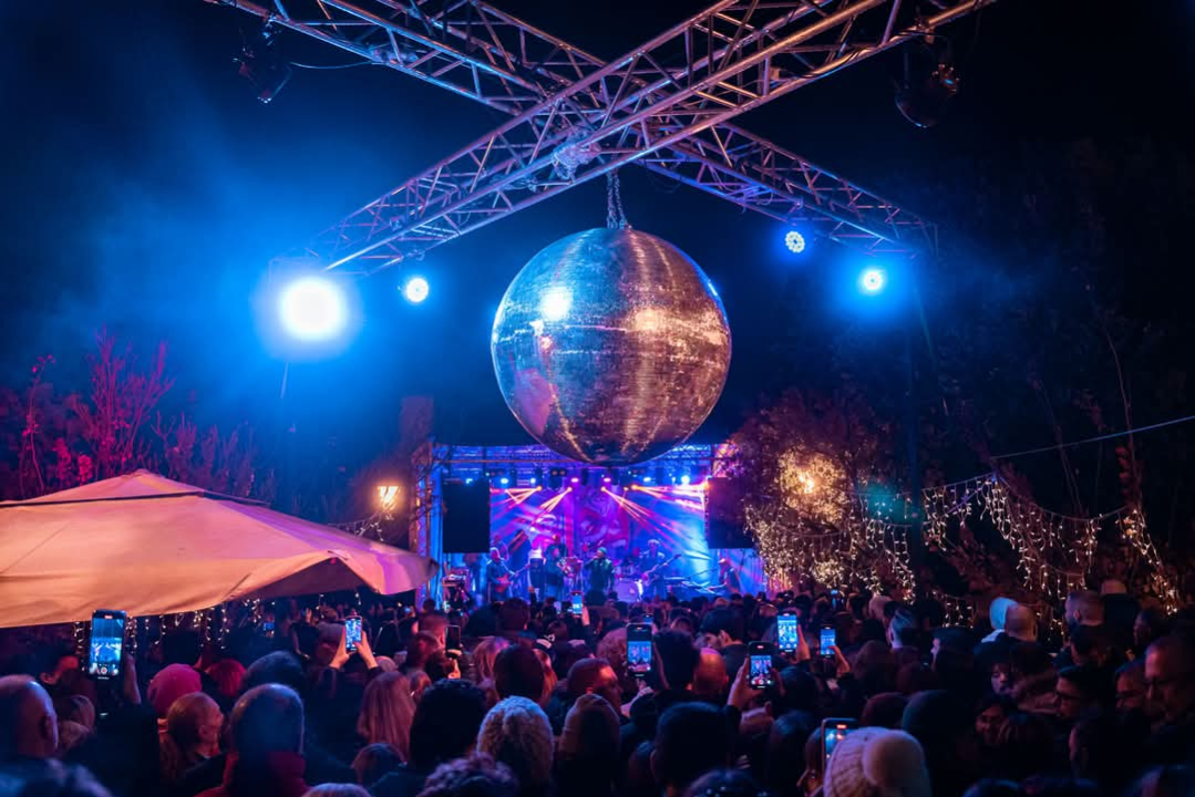 Gibonni u Parku spektakularno otvorio glazbeni program Adventure. Pogledajte kako je bilo