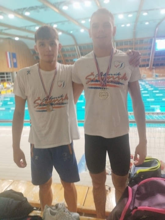 Svih šest plivača Šibenika došlo do postolja na regionalnom natjecanju u Zadru