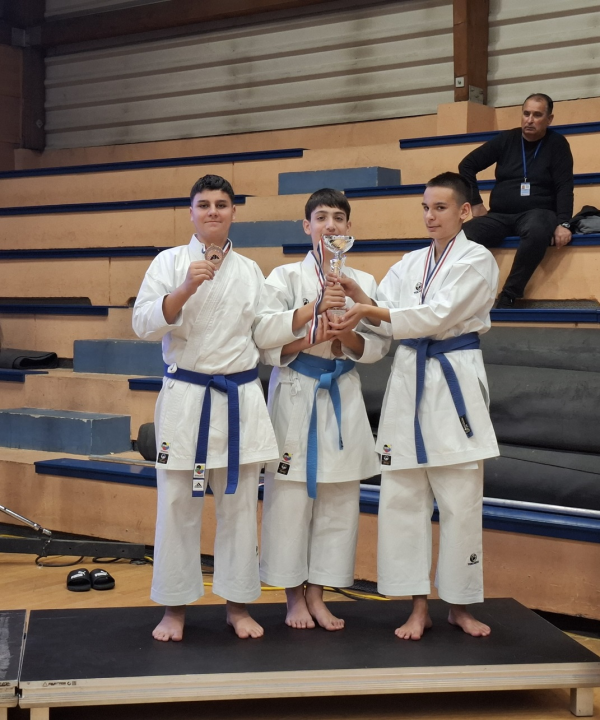 Ženska ekipa Karate kluba Osvit prvak Hrvatske