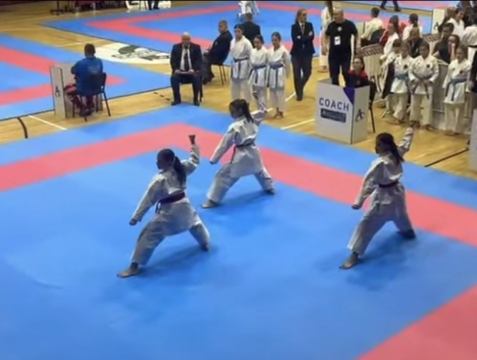 Ženska ekipa Karate kluba Osvit prvak Hrvatske