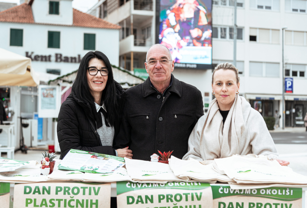 Vrećice planule kao svjećice: Zeleni grad podijelio malo brdo platnenih kesa na Poljani