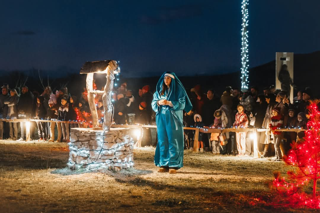 U Čavoglavama uprizorene žive jaslice. Pogledajte kako je bilo