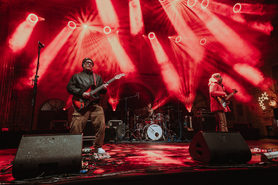 Šibenik 2025. dočekao u stilu: Plesalo se ispred dvije gradske pozornice!  