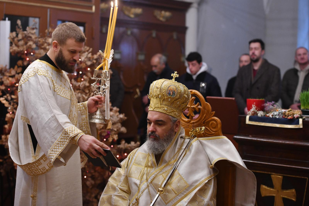 Episkop dalmatinski Nikodim Kosović u Šibeniku predvodio liturgiju 