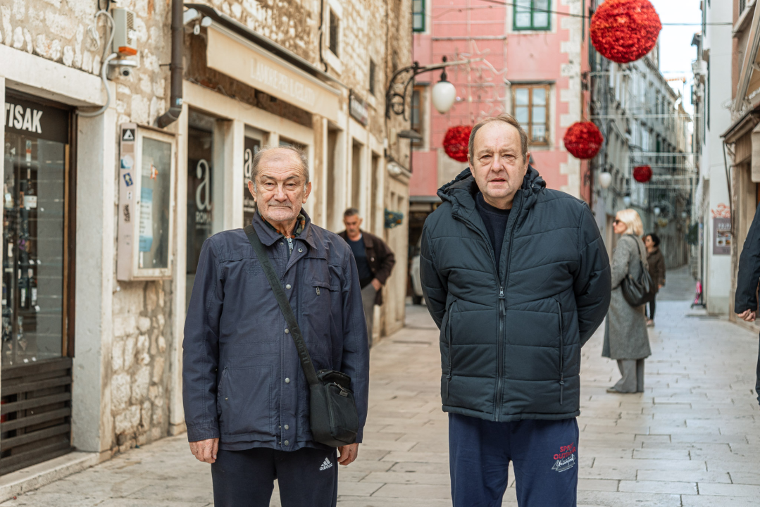 Nekad su se dopisnicama raketirali Prvić i Lozovac, a danas pismo od pošte na pijaci do Triglavske ulice putuje sedam dana