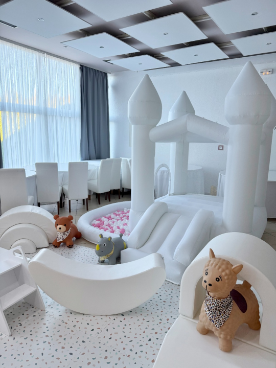 PartyLand: Mobilna igraonica koja donosi nezaboravnu zabavu na proslave vaših mališana! 