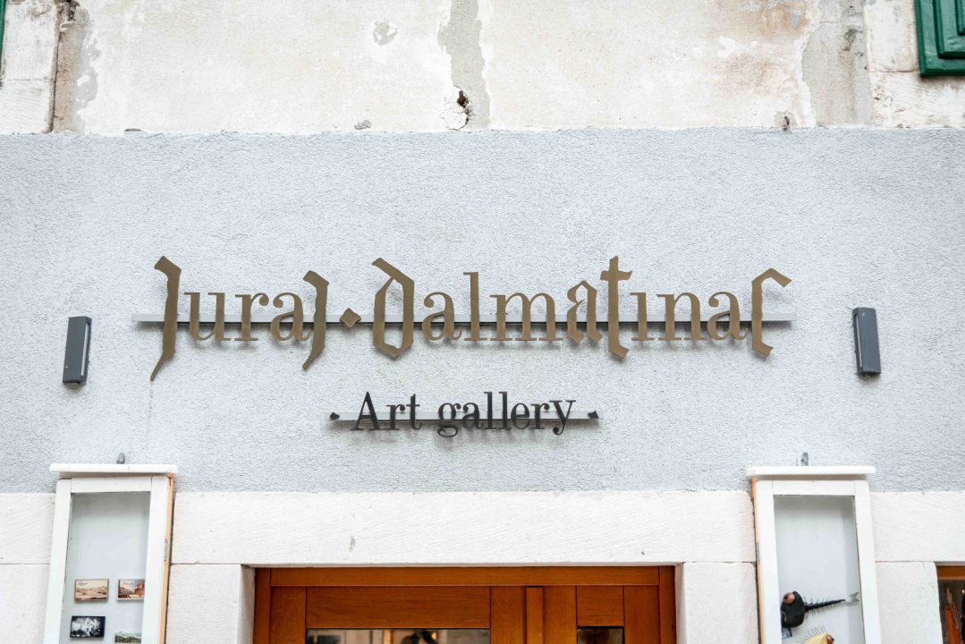 FOTO Valentinovo u Galeriji Juraj Dalmatinac: Pronađite savršen poklon za voljenu osobu