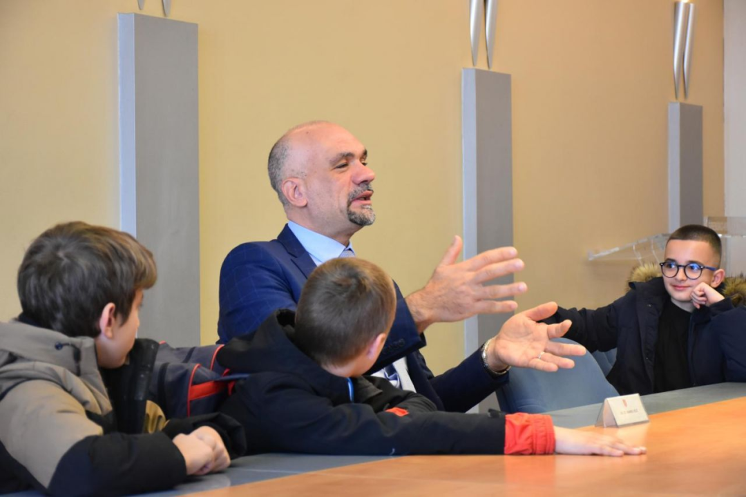 Učenici iz Lozovca posjetili župana Marka Jelića