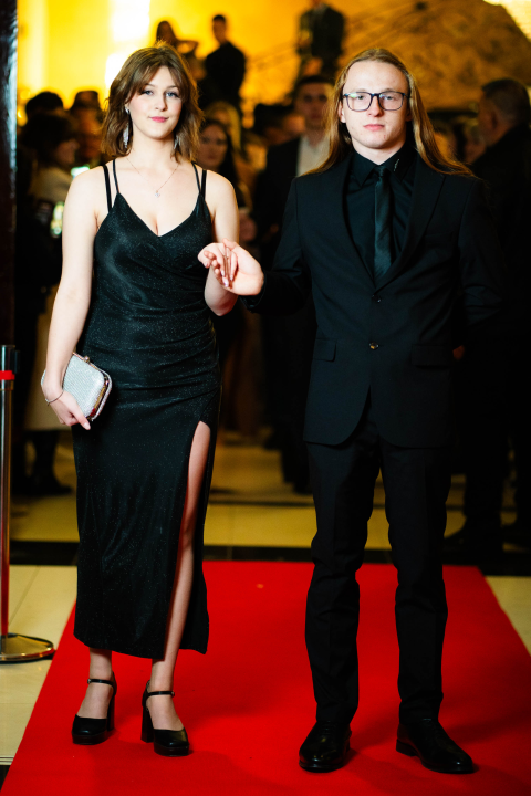 FOTOGALERIJA Zavirite na blještavi Maturalni ples Ekonomske škole (1)