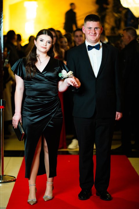 FOTOGALERIJA Zavirite na blještavi Maturalni ples Ekonomske škole (1)