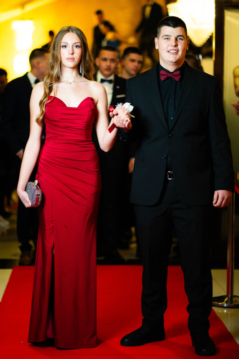 FOTOGALERIJA Zavirite na maturalni ples Industrijsko-obrtničke škole Šibenik (1)