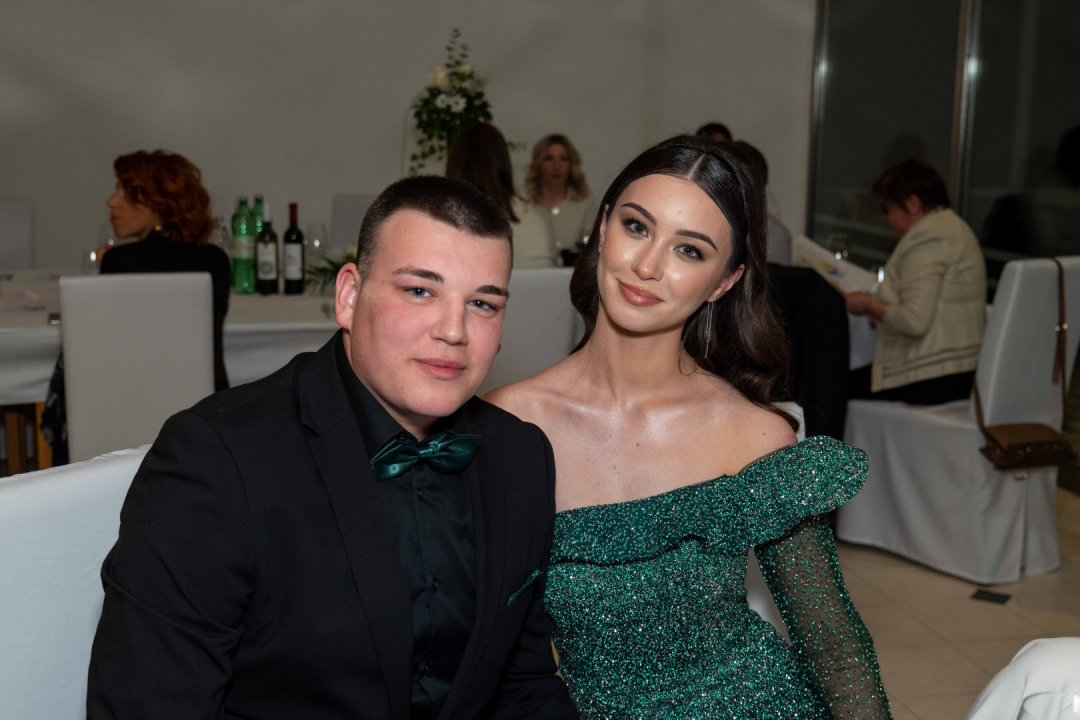 Zavirite na maturalni ples šibenske Medicinske škole (2)