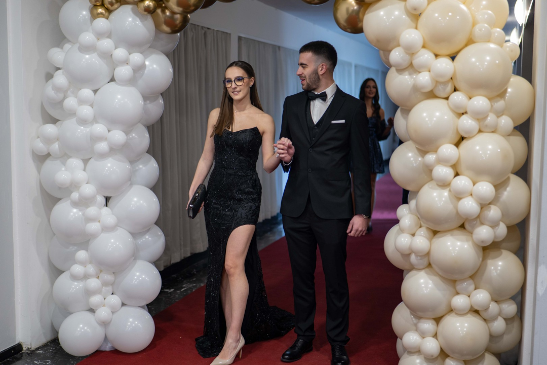 Zavirite na maturalni ples šibenske Medicinske škole (2)