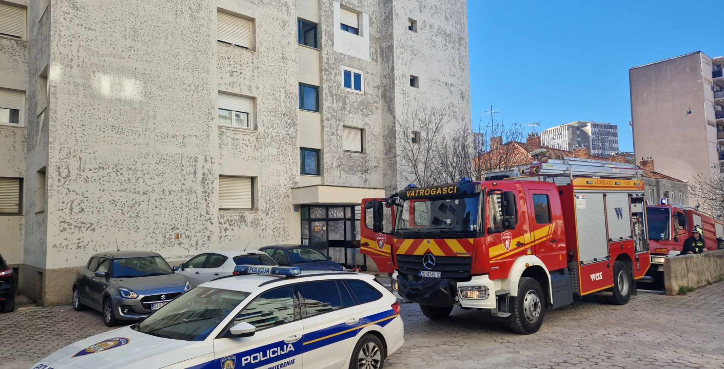 Požar u zgradi na Baldekinu