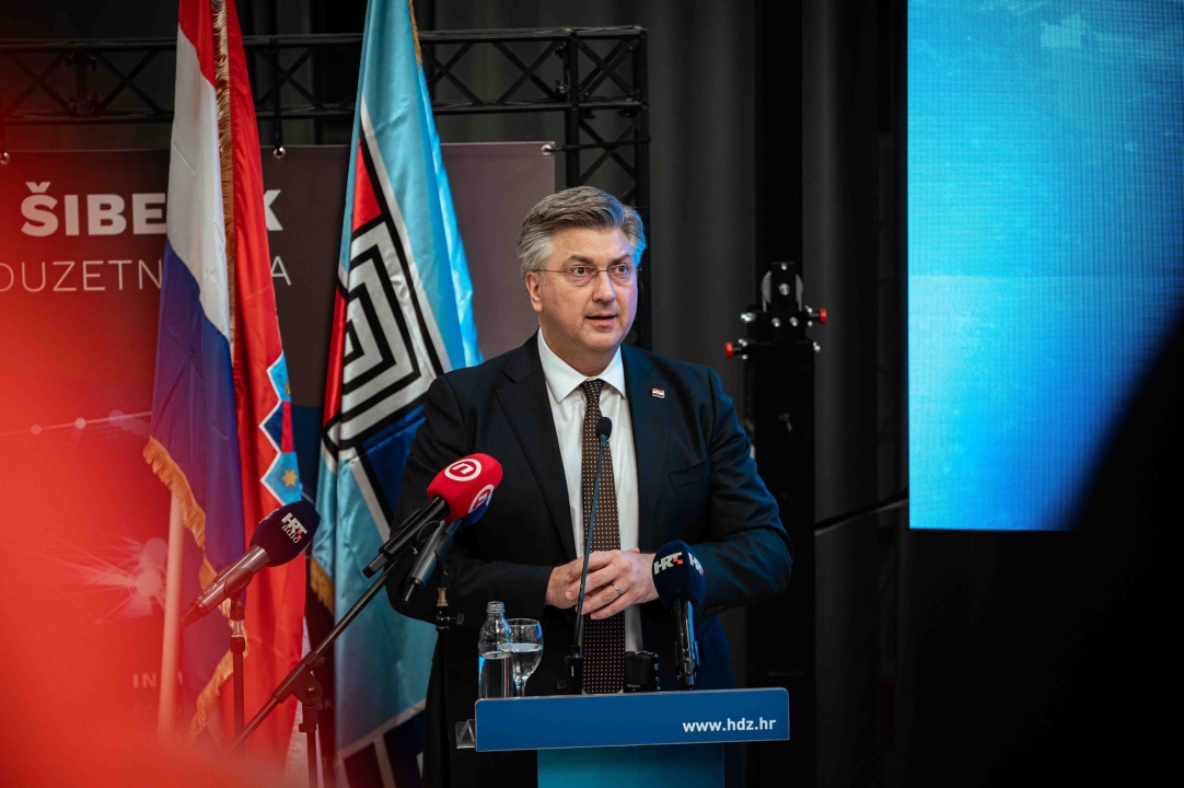 Šibenski HDZ proslavio rođendan: 'Šibenčani će dobiti novu proširenu rivu i moćan ulaz u grad'