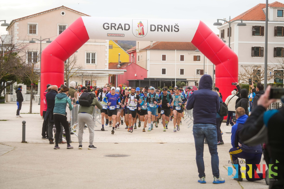 Promina Trail 2025: Kiša i vjetar nisu zaustavili rekordan broj trkača