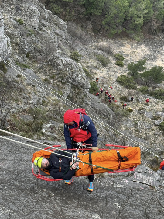 Šibenski HGSS-ovci na Biokovu sudjelovali na vježbi stijenskog spašavanja