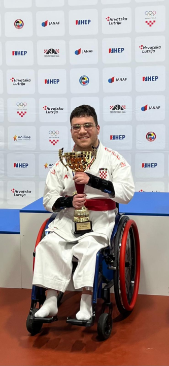 FOTO: Veliki mjesec za KK Šibenik 1066: Dva naslova prvaka Hrvatske u karateu i medalje s dva turnira