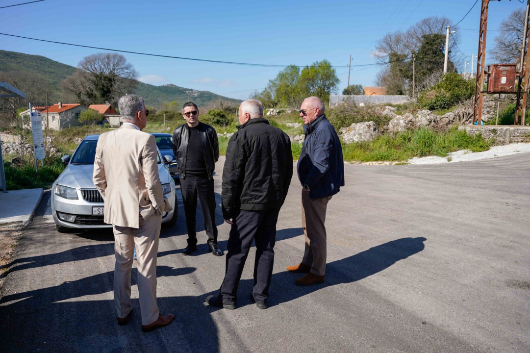 Lepenica dobila vodovodnu mrežu: Gradonačelnik Burić i direktor Vodovoda u obilasku mjesta