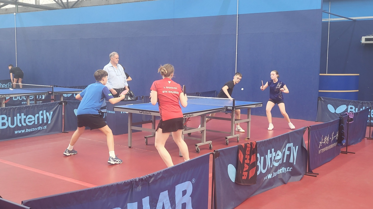 FOTO: Stolnotenisačice Šibenika šeste ekipno u Hrvatskoj, Loreta Mandić među osam najboljih