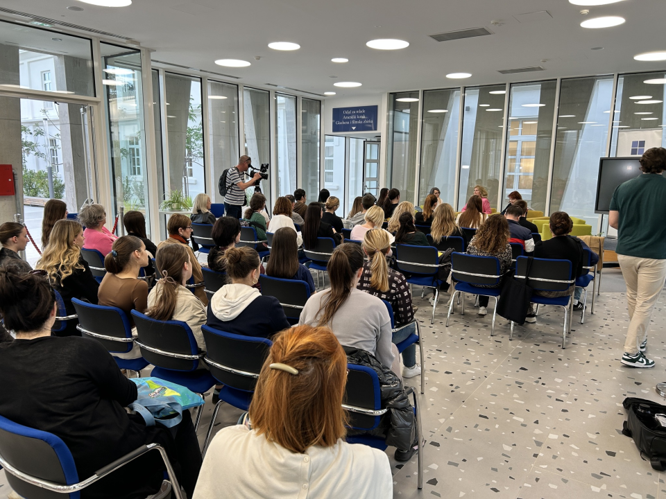 Predstavljena knjiga 'Šutnja' autorice Maje Gulin