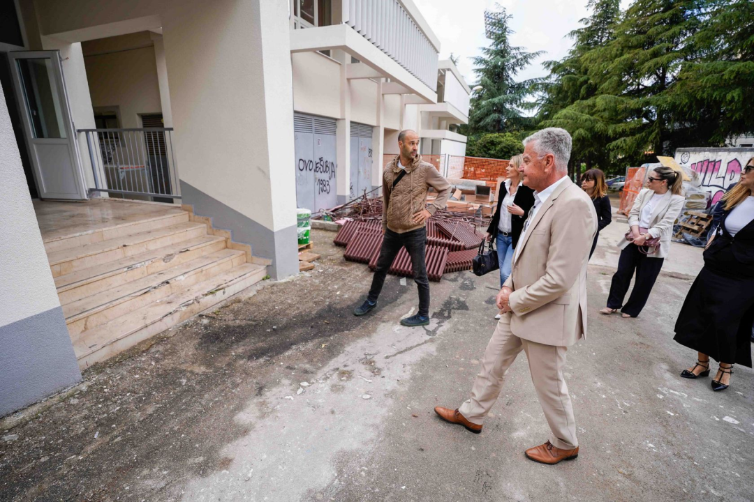 Energetska obnova OŠ Petra Krešimira IV. u punom jeku