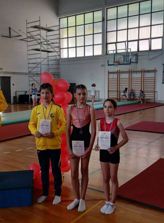 Gimnastičarke Dišpeta uspješne na natjecanju u Dubrovniku