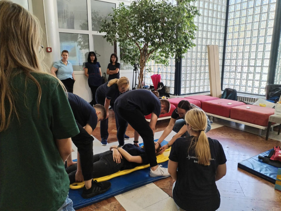 Dan otvorenih vrata Medicinske škole Šibenik: 'Vaš će poziv u budućnosti spašavati mnoge živote'
