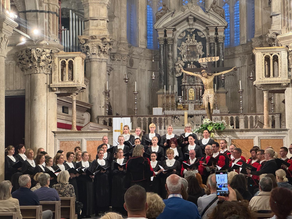 Exultate, Jubilate: Koncert duhovne glazbe ispunio šibensku katedralu