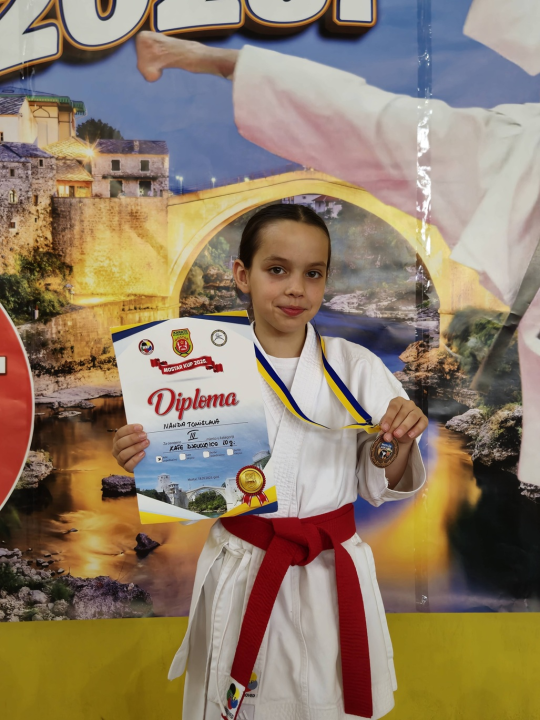 FOTO Karataši Šibenika se za kraj sezone na Miminac vratili sa 11 medalja iz Hercegovine