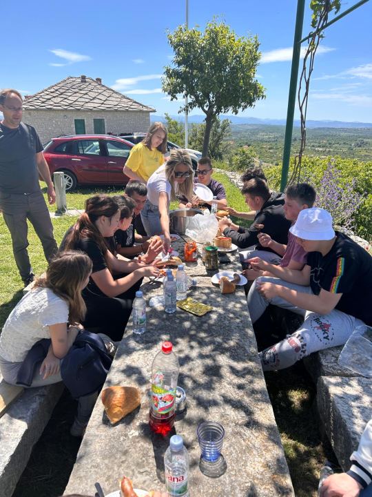 Edukativni izlet učenika centra šubićevac na Bribirska glavicu
