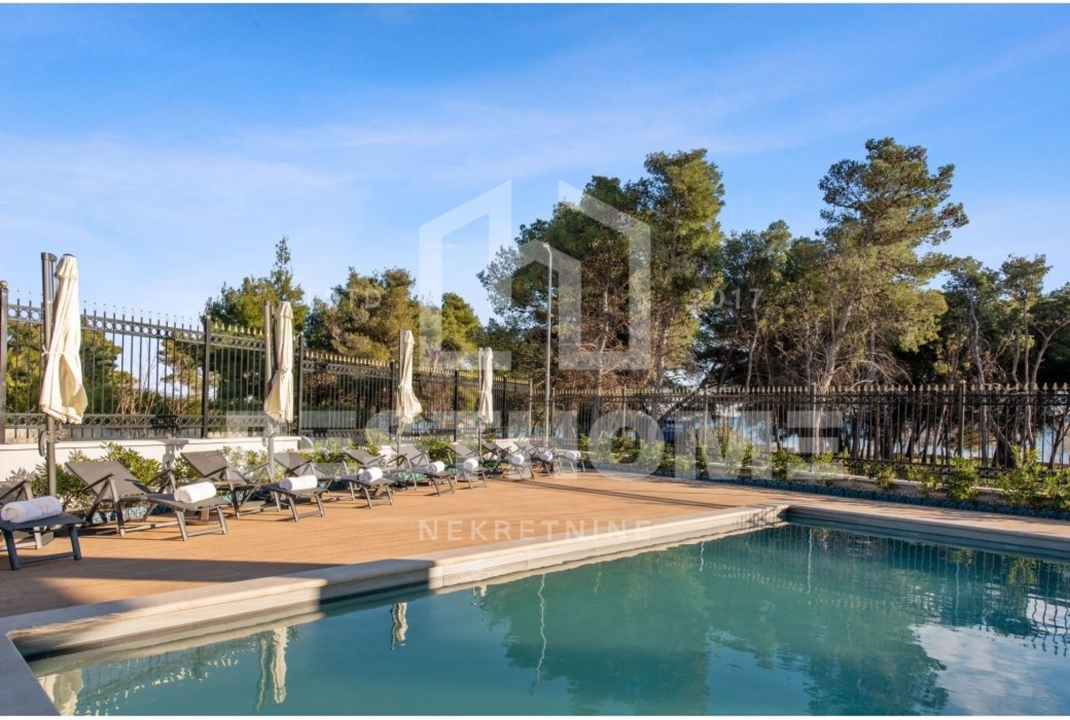 'Dvorac' u centru Vodica: Na oglasima osvanula luksuzna vila od 530 kvadrata