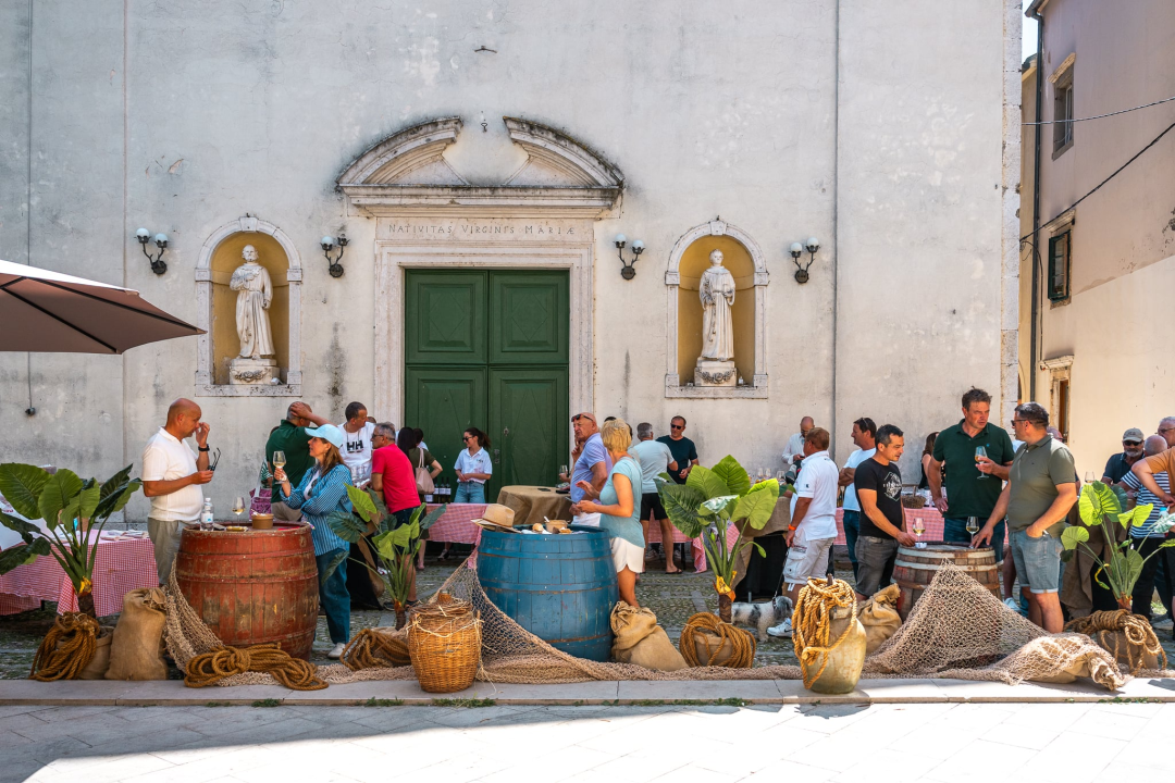 Bobi, vino i kolo: Skradinska marenda spojila tradiciju, glazbu i mirise domaće kuhinje